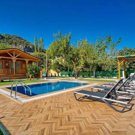 Sarikavak Luxury Villa *