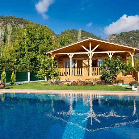 Sarikavak Luxury Villa *